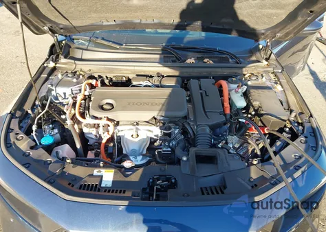 2025 Honda Accord Hybrid Touring z USA, uszkodzony, nr VIN 1HGCY2F80SA037918